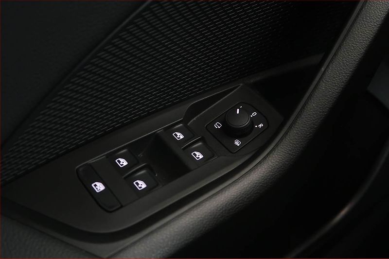 Škoda Octavia (2024) Selection 1.5 TSI - fotka 13 z 15