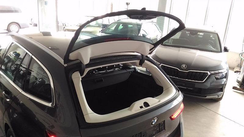 BMW Řada 3 (2020) 320D,XDRIVE,FULL,LED,TAŽNÝ,TOP - fotka 11 z 42