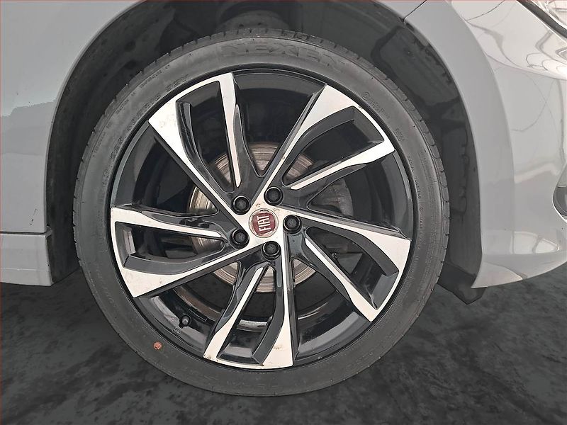 Fiat Tipo (2018) 1.4 T-Jet, Kůže, Navi - fotka 15 z 19
