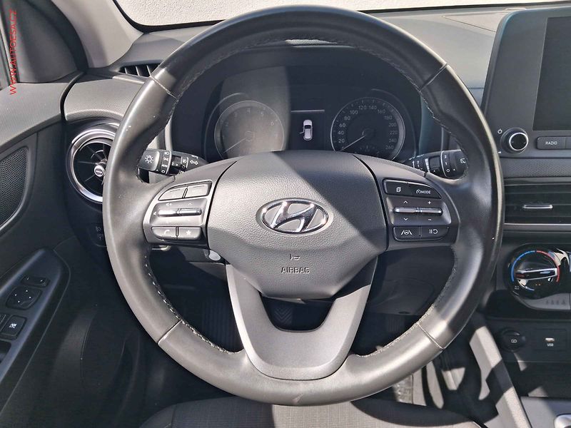 Hyundai Kona (2023) 1.0 T-GDi, 1.maj,ČR, Comfort - fotka 11 z 18