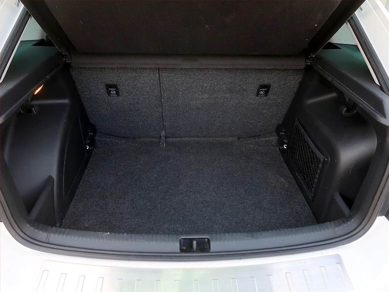 Škoda Rapid (2014) Spaceback 1.6 TDI, Serv.kniha - fotka 13 z 16