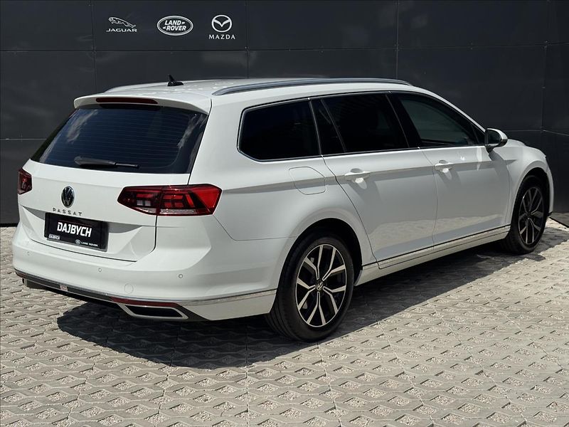 Volkswagen Passat 1,5 TSI 110kW Elegance 7DSG ČR - fotka 7 z 30