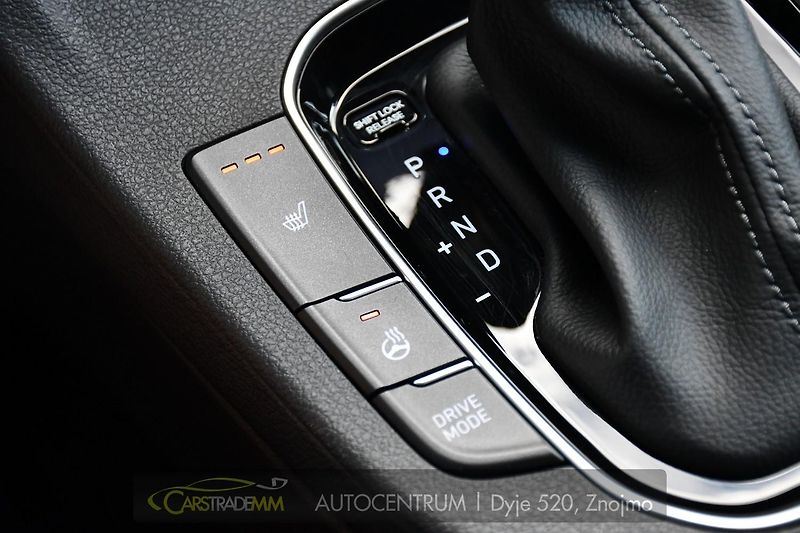 Hyundai i30 1.0T-GDi FAMILY SMART DCT NAVI - fotka 35 z 51