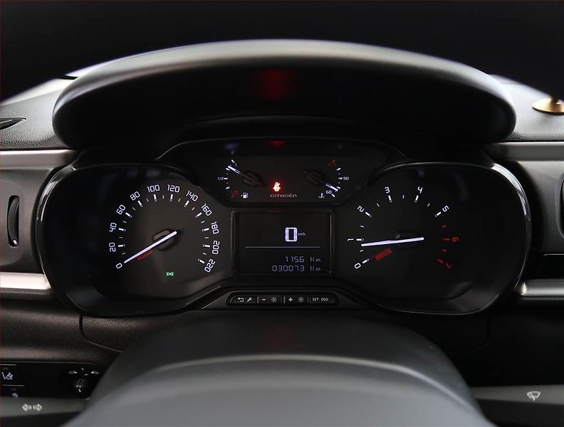 Citroën C3 (2019) 1.2 PureTech, Tempomat - fotka 11 z 20