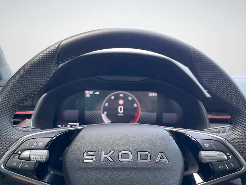 Škoda Kamiq (2025) 1.0 TSI 85 kW Monte Carlo - fotka 9 z 33