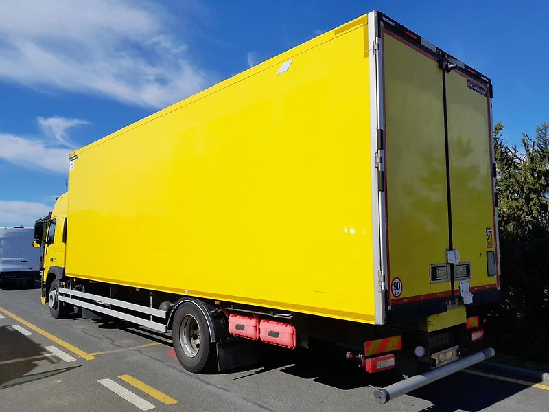 Volvo FM 330 Thermoking T-1200R - fotka 3 z 40