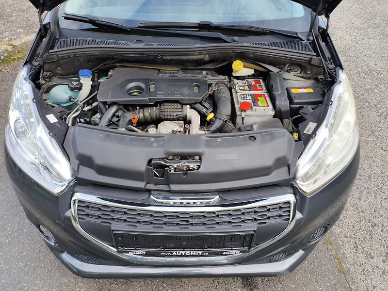 Peugeot 208 (2012) 1,6 eHDI 68Kw - fotka 26 z 33