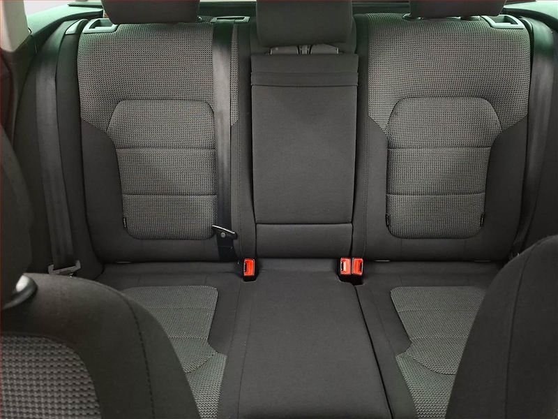 Volkswagen Passat (2012) 2.0 TDI, Automat, Xenony - fotka 10 z 19