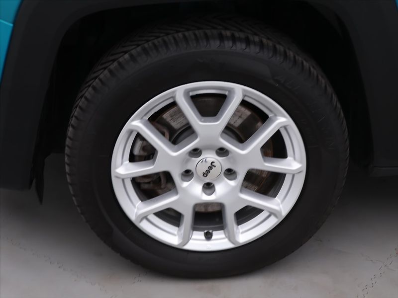 Jeep Renegade 1,3 Turbo 96kW PHEV eAWD Aut. - fotka 26 z 33