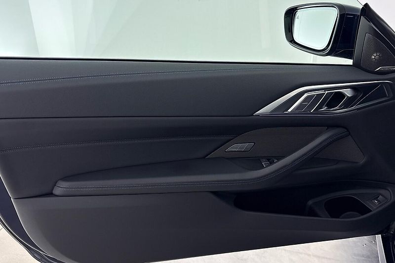 BMW Řada 4 M440i xDrive - fotka 15 z 26