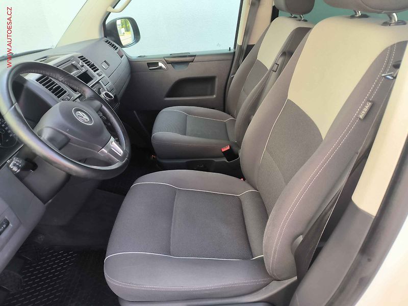 Volkswagen Multivan (2014) 2.0TDi, AC, temp - fotka 9 z 18
