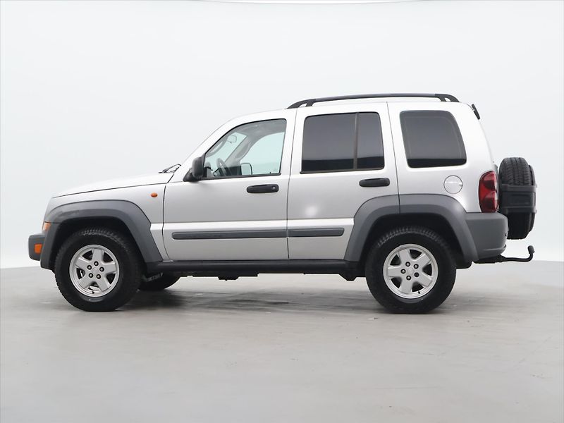 Jeep Cherokee 2,8 CRD 120kW 4x4 Limited Tažn - fotka 4 z 30