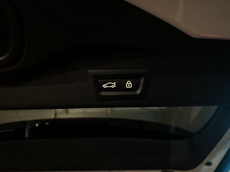 BMW X5 (2022) 40D M-packet Anniversary Laser - fotka 14 z 30