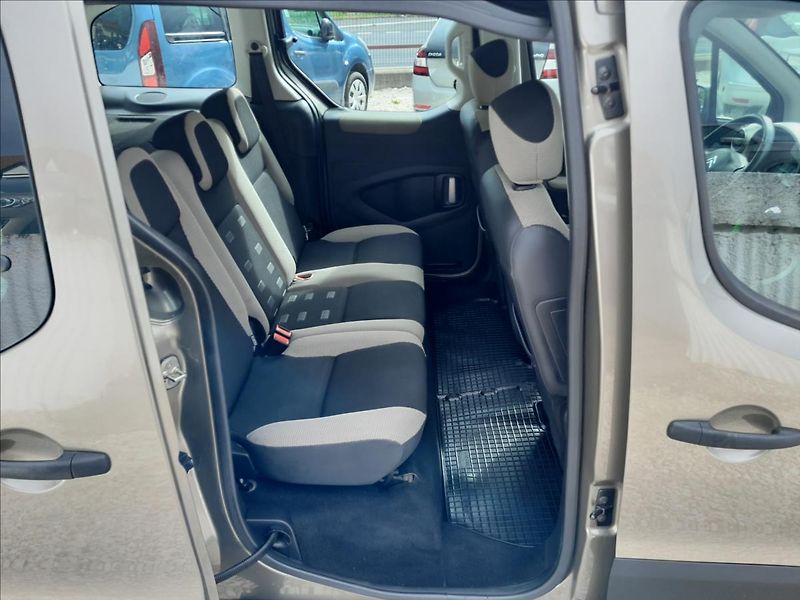 Citroën Berlingo 1,6 HDI 84kW - fotka 23 z 42