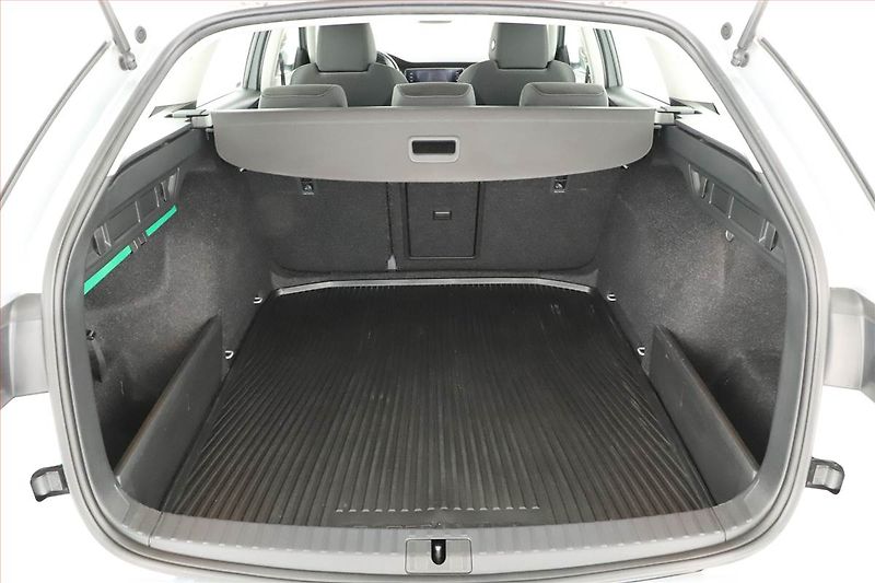 Škoda Octavia (2022) Ambition 2.0 TDI, ČR,1.maj - fotka 13 z 21
