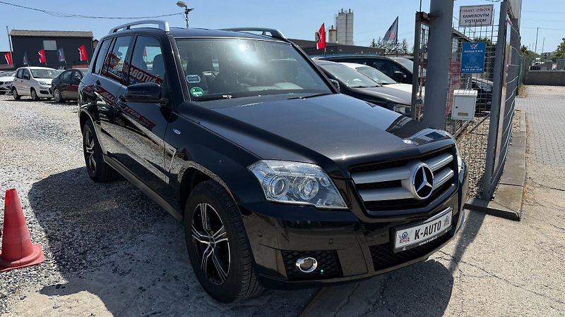 Mercedes-Benz GLK (2011) 250CDi 150kW*4Matic*Tažné* - fotka 3 z 23