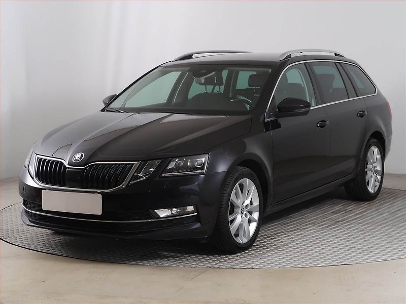 Škoda Octavia (2017) 2.0 TDI, 4X4, Automat, Kůže - fotka 2 z 20