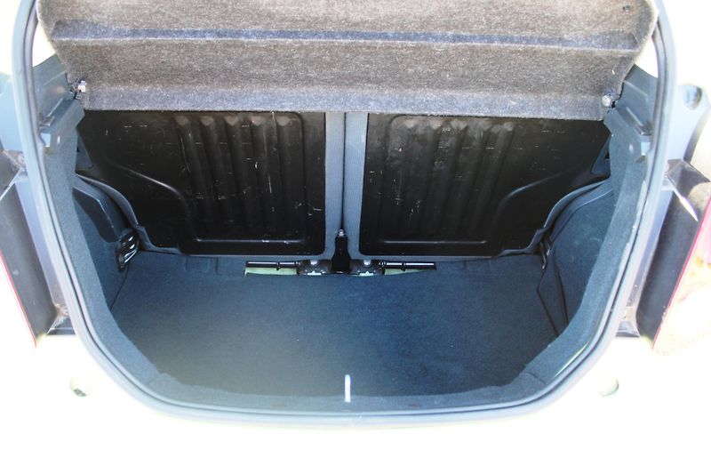 Ford Ka (2009) 1,3i SERVO ABS PC CD AUTORÁDIO - fotka 11 z 15