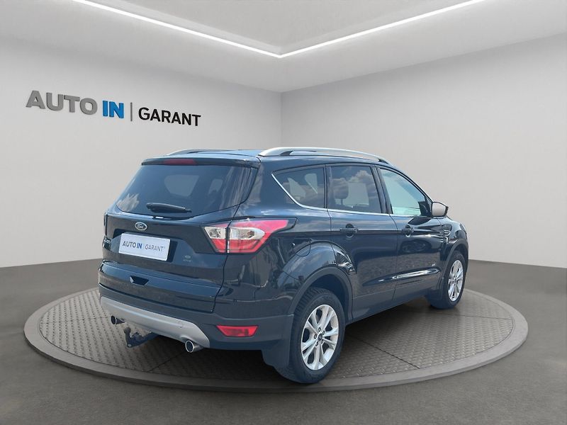 Ford Kuga (2017) 2.0 110kW, 4x4, Tažné, Serv.kn - fotka 5 z 22