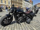 Motorkáři v Olomouci zahájili novou sezonu. Na Horní náměstí, odkud vyrazili směr Šternberk, se jich před nedělním polednem sjely stovky, 26. května 2024.