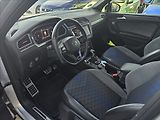 Volkswagen Tiguan 2,0 TSi 235KW D7 R DPH NAVI - náhled 11