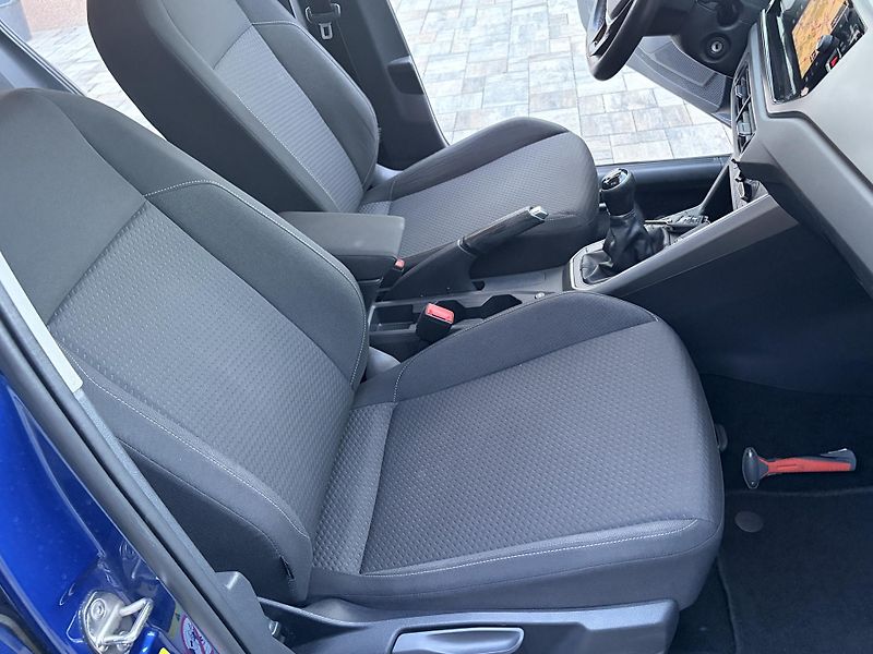 Volkswagen Polo (2019)  1.0 TSI Comfortline 85kw - fotka 15 z 16