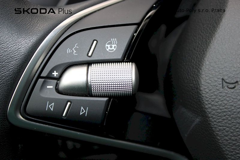 Škoda Karoq (2024) 2,0 TDI 110kW Top Selection - fotka 11 z 28