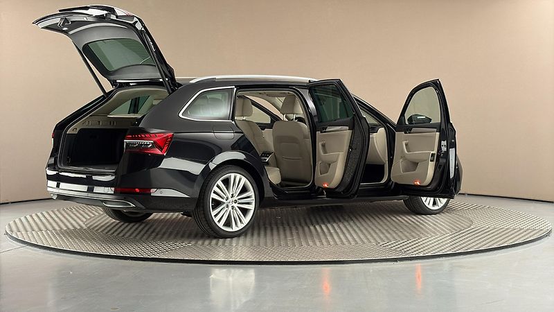 Škoda Superb 2.0 TDI DSG 4x4 L&K Combi - fotka 6 z 36