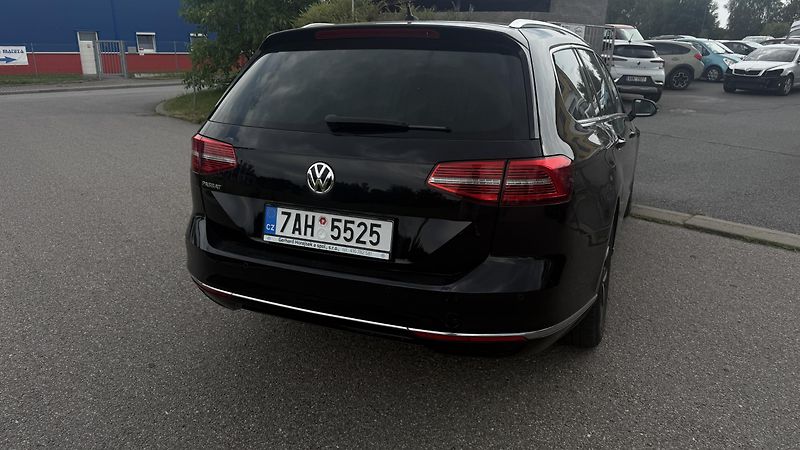 Volkswagen Passat (2018) 2.0 TDI DSG 110KW 144 TIS KM  - fotka 7 z 27