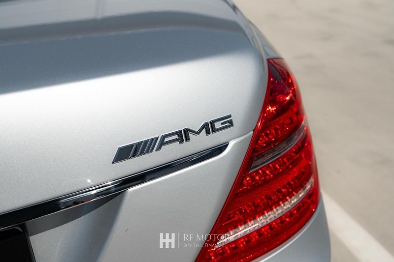 Mercedes-Benz Třídy S (2013) AMG S 63 5.5 V8 Biturbo - fotka 19 z 56