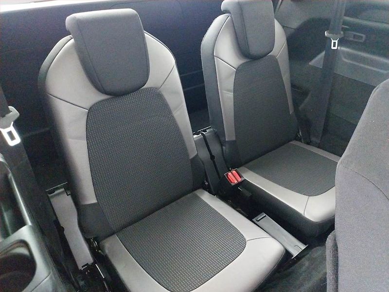Citroën C4 Picasso (2015) 2.0 HDI, Automat, 7 míst - fotka 16 z 22