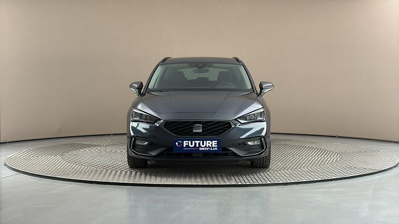 Seat Leon 2.0 TDI DSG FR Sporstourer - fotka 3 z 27