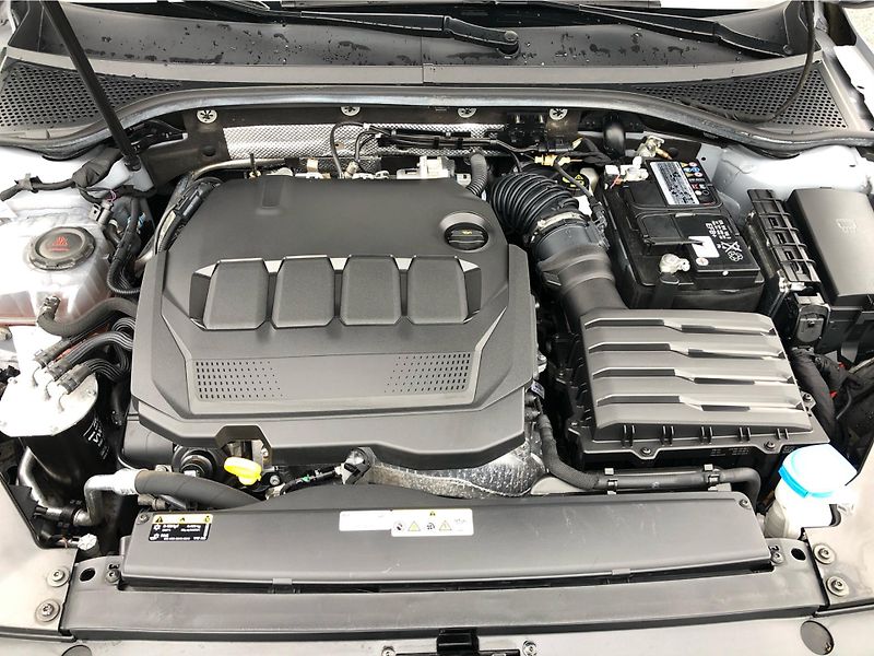 Volkswagen Passat Variant 2.0 TDi DSG 7st. 4Moti - fotka 29 z 29