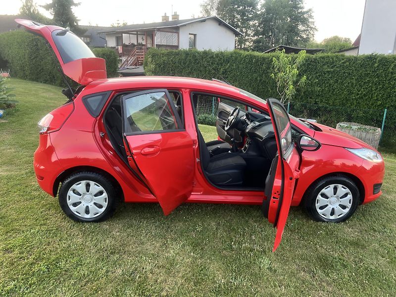 Ford Fiesta 1.5 TDCI 70KW,5DV,KLIMA,1MAJ - fotka 30 z 44