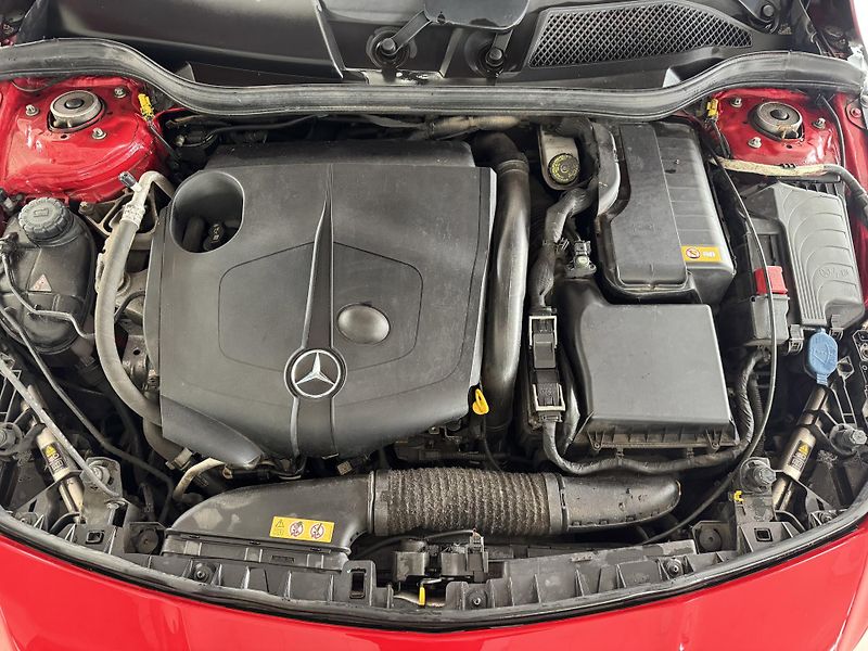 Mercedes-Benz CLA 220d AUT*130kW*REZERVACE! - fotka 33 z 33