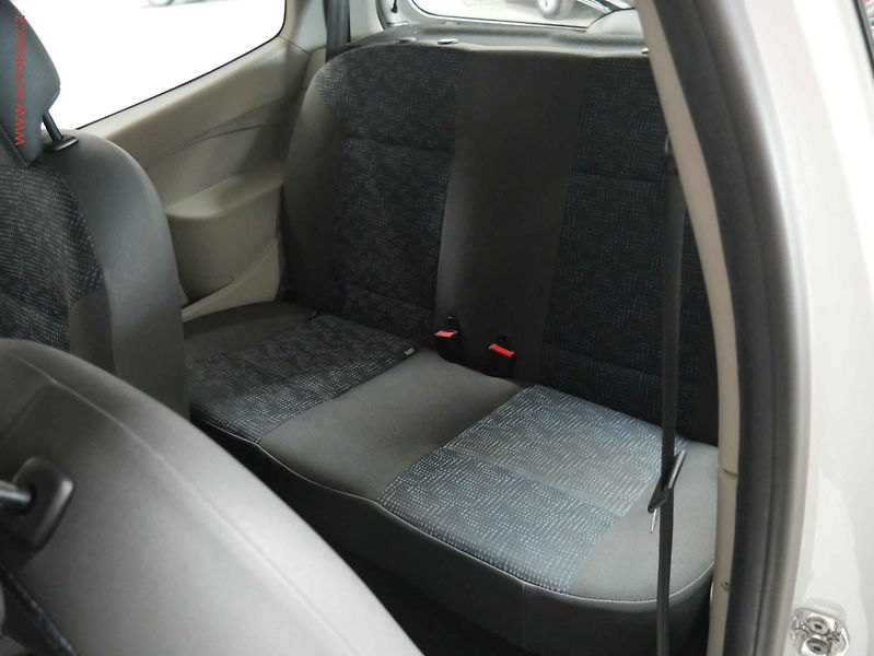 Renault Twingo (2011) 1.1i, 1.maj,ČR - fotka 10 z 14