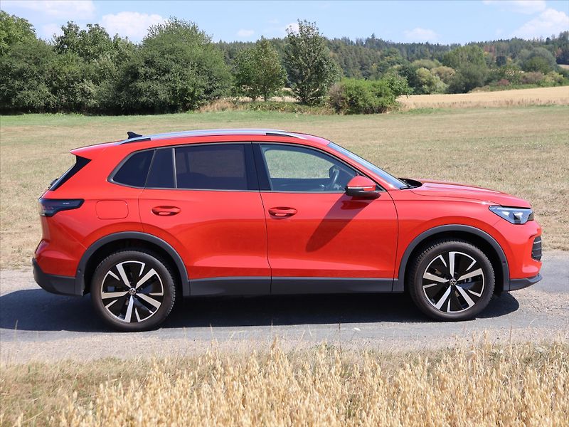 Volkswagen Tiguan 1,5 eTSI 110kW mHEV DSG CZ DPH - fotka 8 z 38