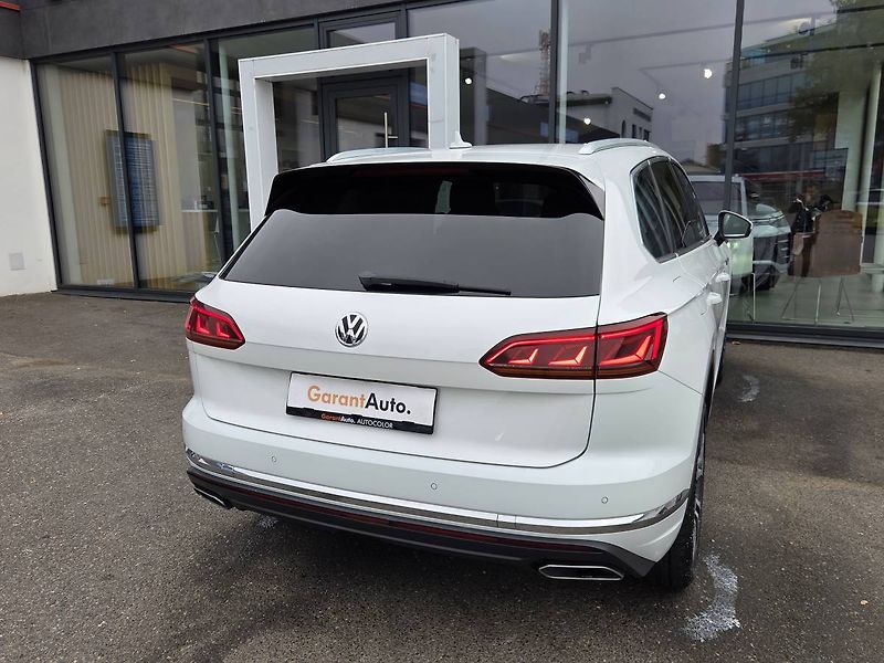 Volkswagen Touareg (2019) 3.0 TDI 210kW Vztduch/Noční vi - fotka 3 z 44