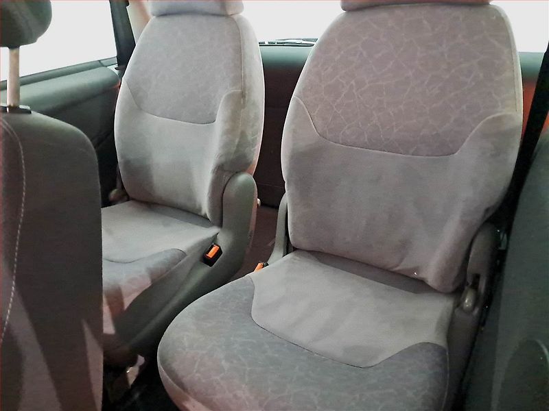 Volkswagen Sharan (2009) 2.0 TDI, 7 míst, Xenony - fotka 15 z 17