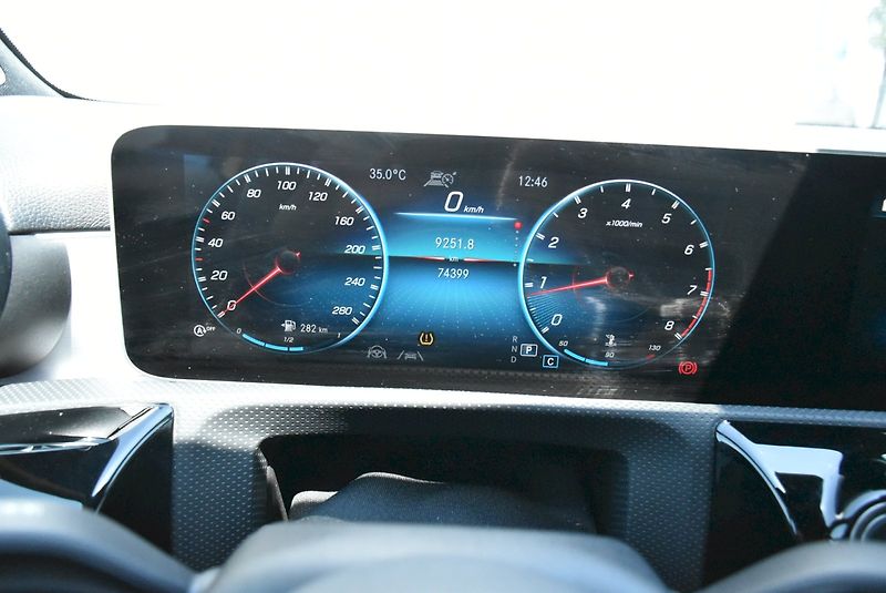 Mercedes-Benz Třídy A (2020) A35 AMG 225kW - fotka 16 z 35