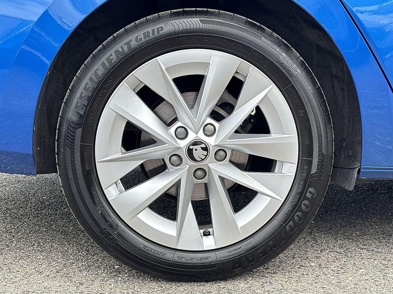Škoda Octavia (2025) Combi 2.0 TDI DSG Top Selectio - fotka 28 z 31