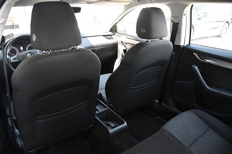 Škoda Octavia 1.5TSi 110kW DSG NAV KESSY - fotka 18 z 52