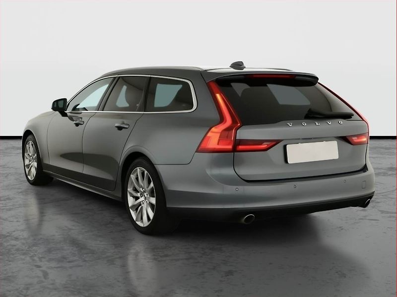 Volvo V90 (2019) T4 - fotka 4 z 20