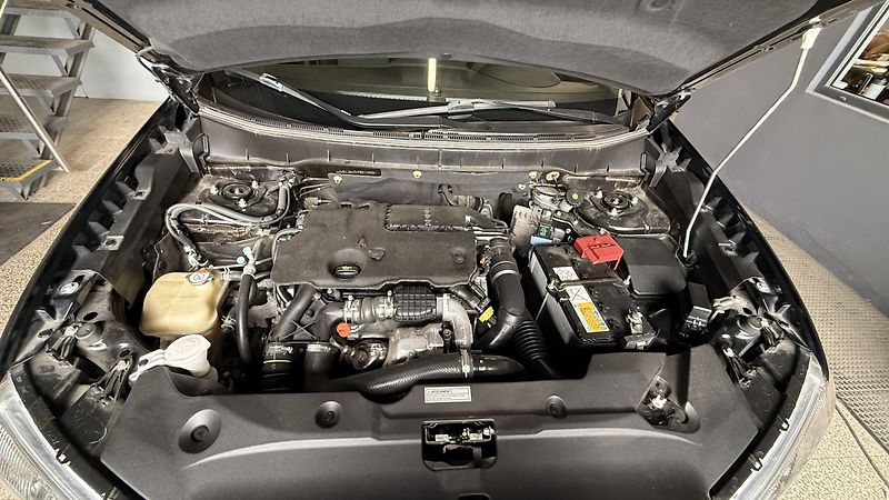 Mitsubishi ASX (2016) 1.6Di-D, ČR,4X4 - fotka 44 z 56