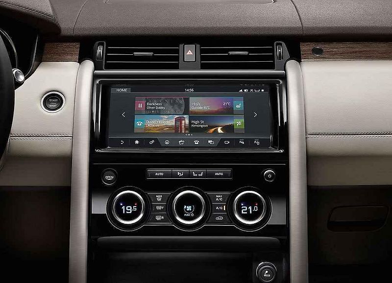Land Rover Discovery.