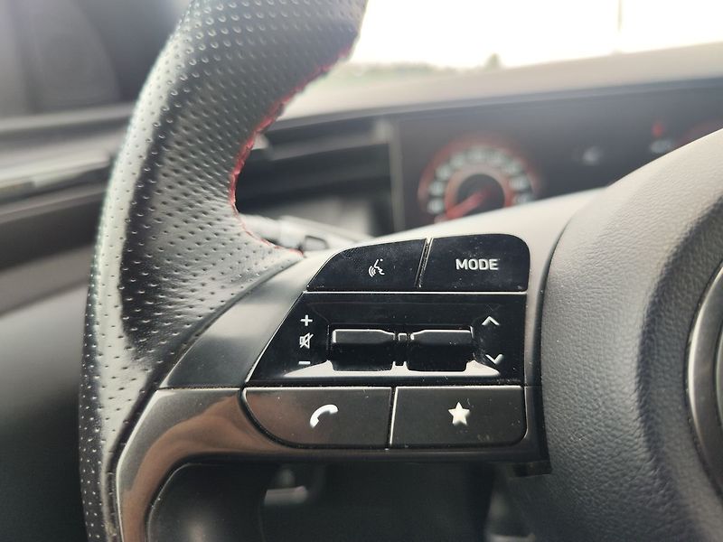Hyundai Tucson 1.6 T-GDi/110kW N-Line - fotka 29 z 37