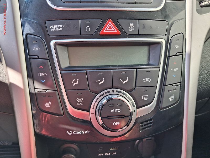Hyundai i30 (2013) 1.4i LPG, ČR, AC, tempo - fotka 14 z 17