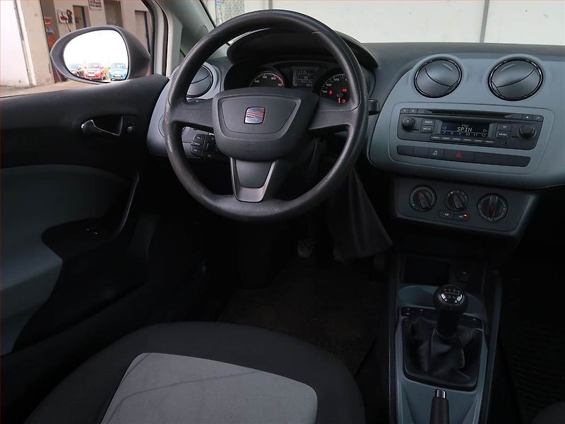 Seat Ibiza (2014) 1.2 TSI - fotka 7 z 14