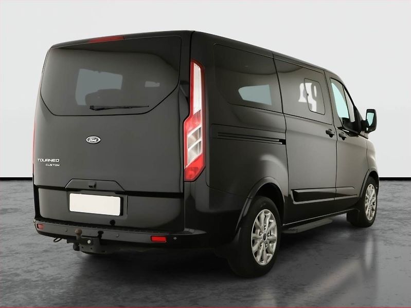 Ford Tourneo Custom (2021) Titanium 2.0 EcoBlue, DPH - fotka 5 z 19