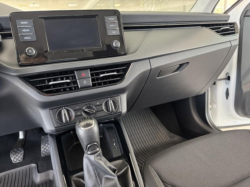 Škoda Kamiq 1,0TSI*Tempomat*PDC*REZERVACE! - fotka 18 z 29